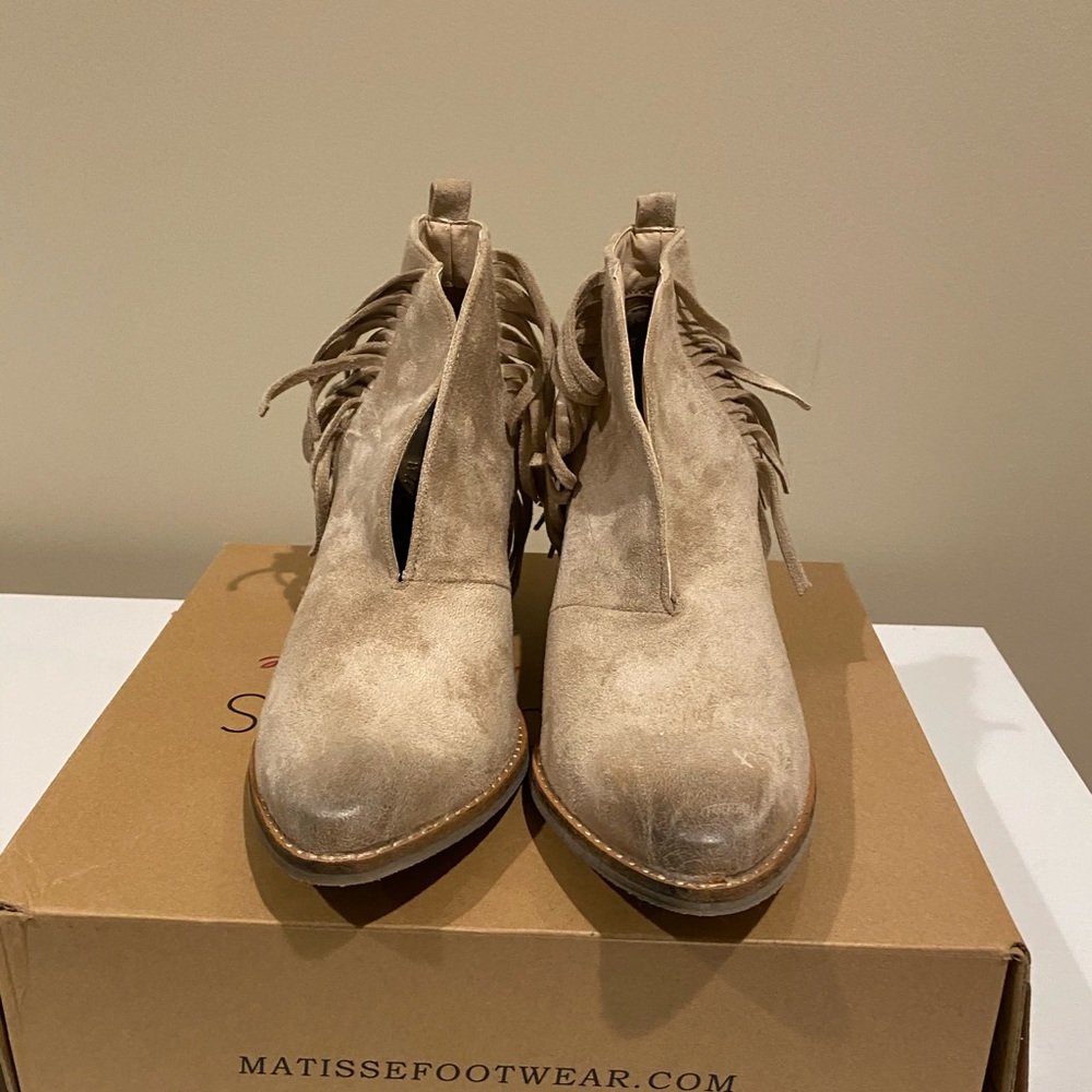 Coconuts booties - size 8.5